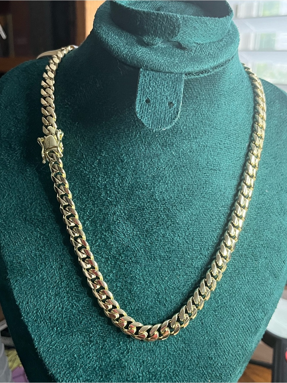 14K Gold Plated 8mm Cuban Link Chain 18”